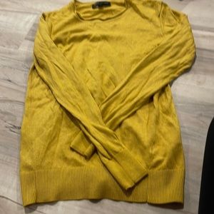 BR FACTORY.  Mustard/gold lightweight sweater
